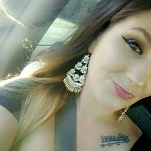 Meet your Posher, Clara